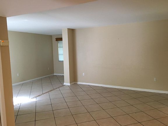 5th image of 1400 Granada Way