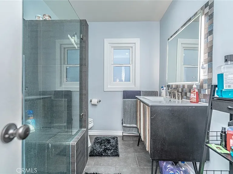 325 Cedar Ave #1 — Photo 18