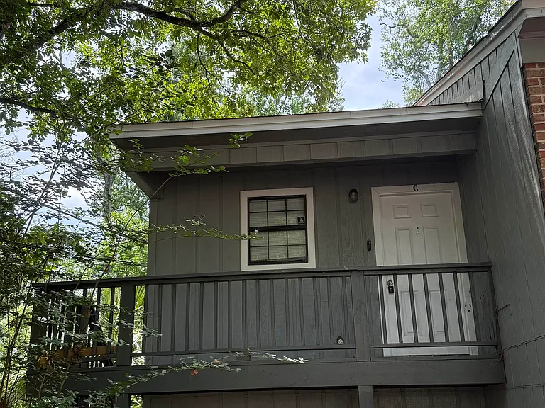 1873 Larette Dr — Photo 14