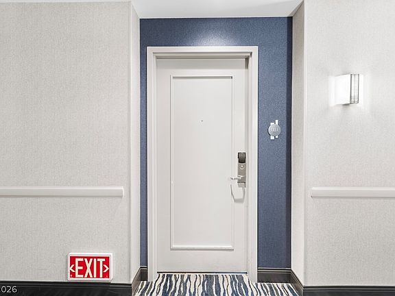 4th image of 211 E Flamingo Rd #1411