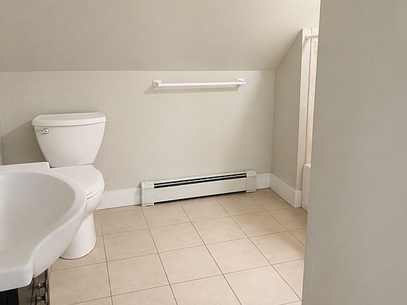 4th image of 75 Union St Unit 3