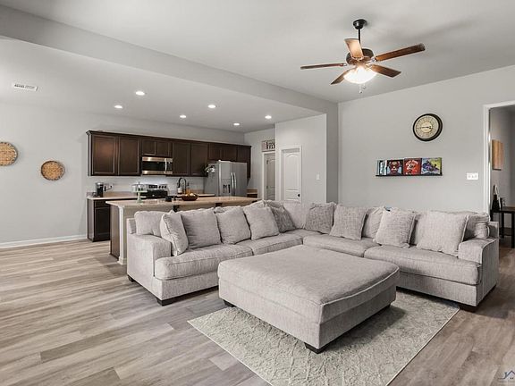 3rd image of 4786 Gisele Dr