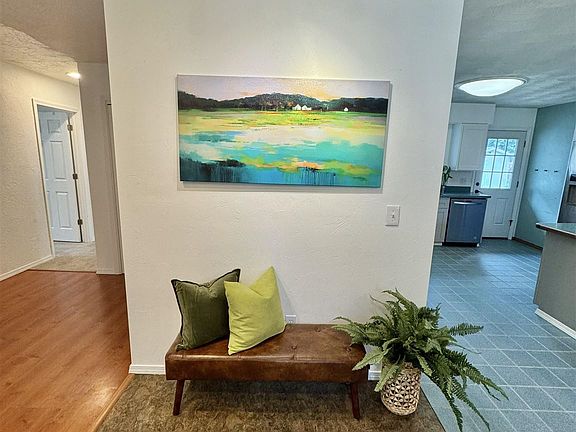 5th image of 9155 Parkwood Dr