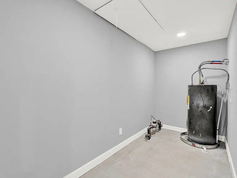 Roanoke Villas — Photo 26