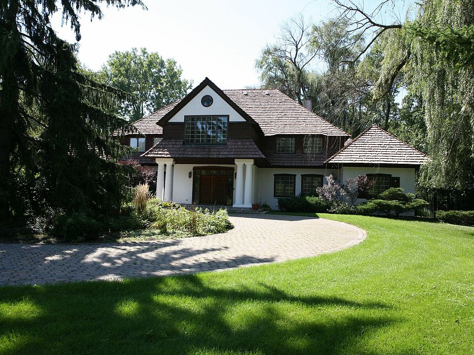 1st image of 1 Wildflower Ln