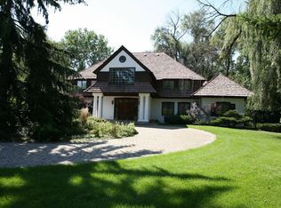 1 Wildflower Ln, Riverwoods, IL