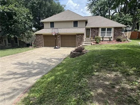 7823 Woodson Rd, Raytown, MO 64138