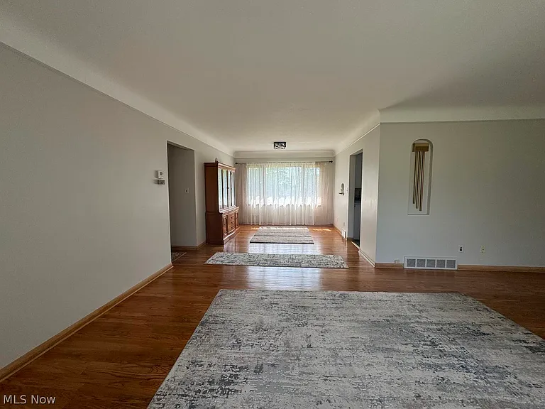 7726 York Rd — Photo 9