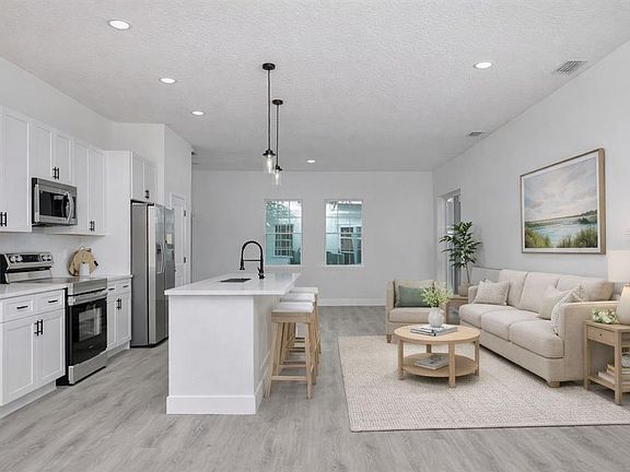 4th image of 3773 SW 161st Loop