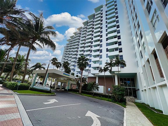 2nd image of 2899 Collins Ave APT 405