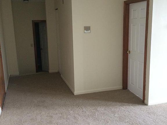 3rd image of 10 Washington Grn Unit 204