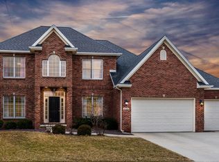 2706 Ark Dr, Bloomington, IL