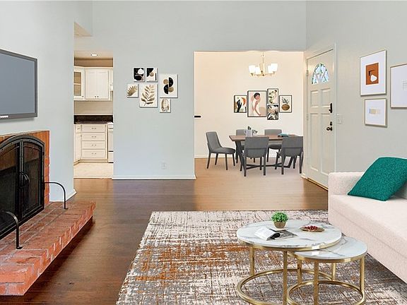 4th image of 1322 W Park Western Dr Unit 216