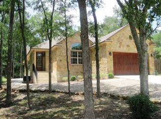 208 Moku Manu Dr, Bastrop, TX 78602