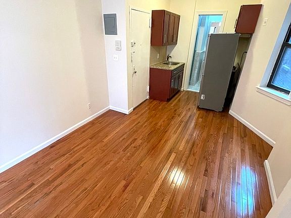 4th image of 148 W 17th St APT 5D