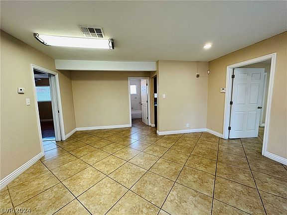 5th image of 4010 W Sahara Ave