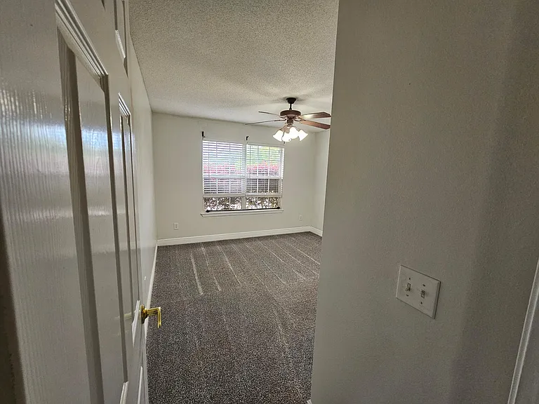 2202 Hagood Loop — Photo 19