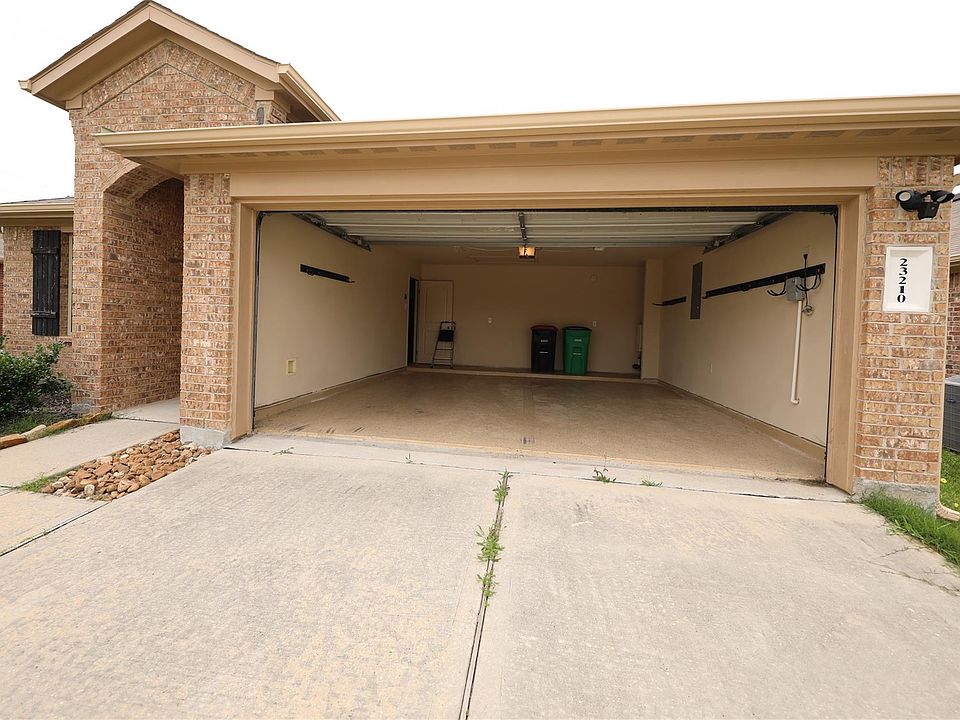 1st image of 23210 Royal Tiger Rd