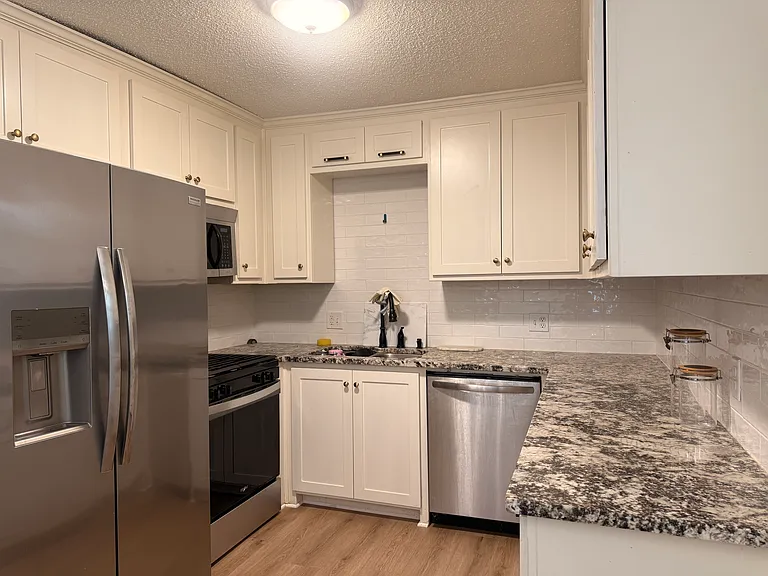 114 E Rentz St — Photo 7