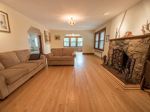 4th image of 963 Lincoln Pl