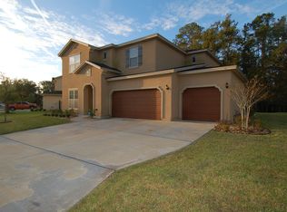 558 Amber Creek Dr, Jacksonville, FL 32218