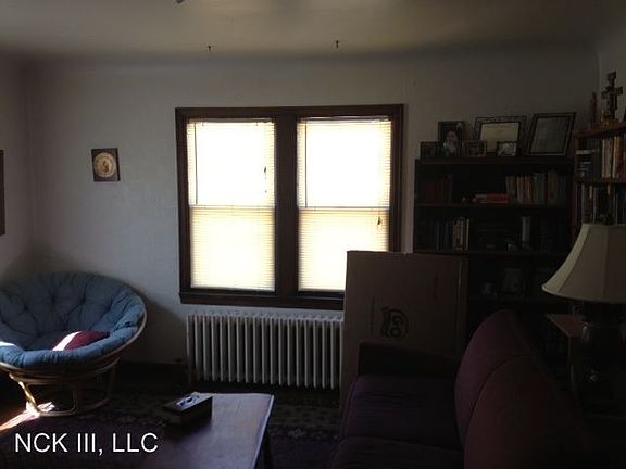 3rd image of 1648 Charles Ave APT 100