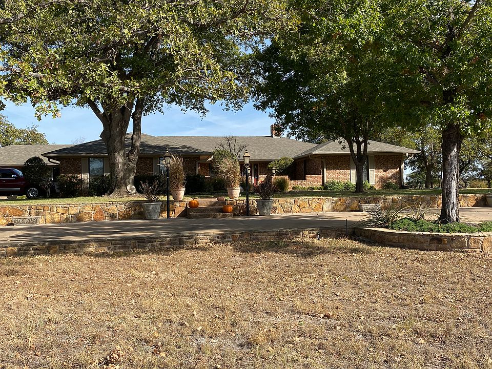 1st image of 245 Dianna Dr