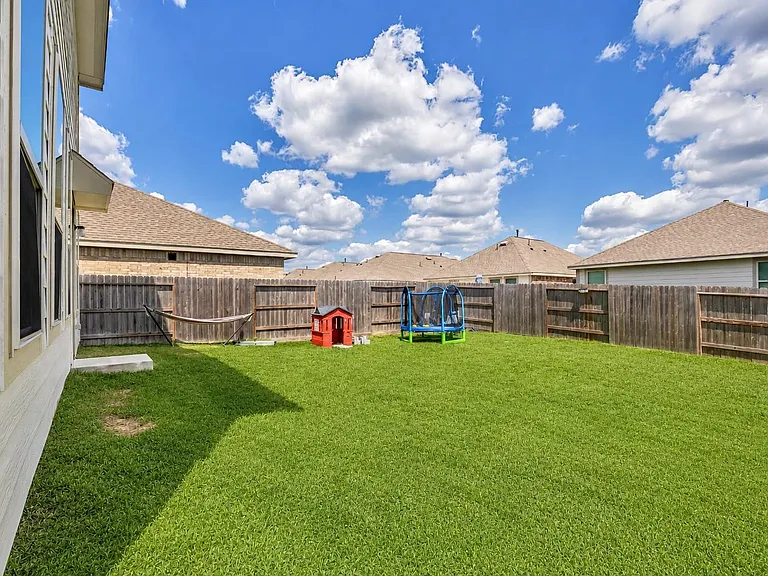 6304 Arcadia Sound Ln — Photo 24