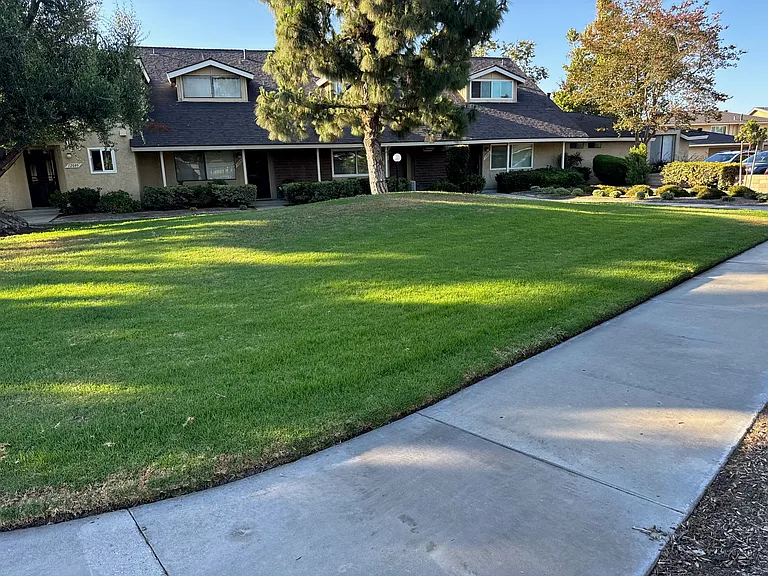 12094 Stonegate Ln — Photo 6