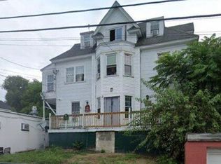 55 Blackhall Street, New London, CT 06320