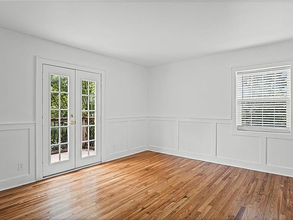 5th image of 1207 W 45th St APT 3E