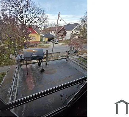 1935 W Vienna Ave — Photo 9