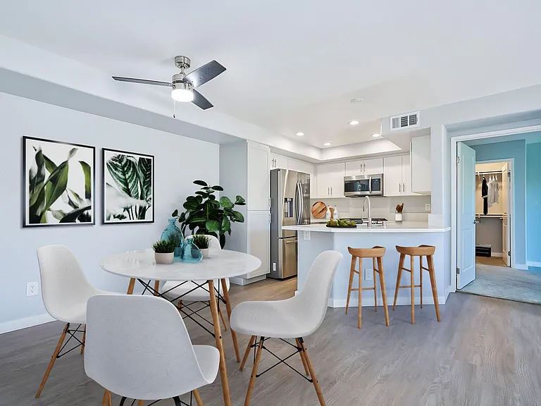 River Ranch Townhomes & Apartments — Photo 124