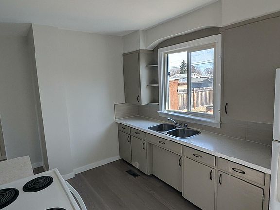 3rd image of 5537 50th St