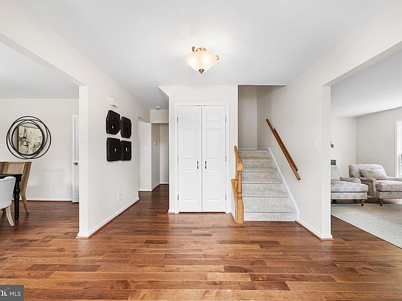 4th image of 6903 Rochambeau Pl
