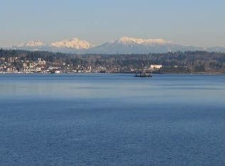 14728 40th Ave NE, Lake Forest Park, WA 98155