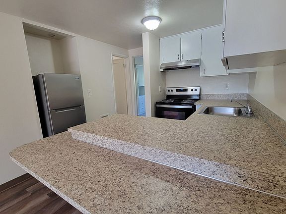 4th image of 4251 32nd Pl NE #4273