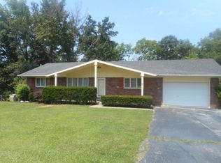 402 Donna Dr, Hopkinsville, KY 42240