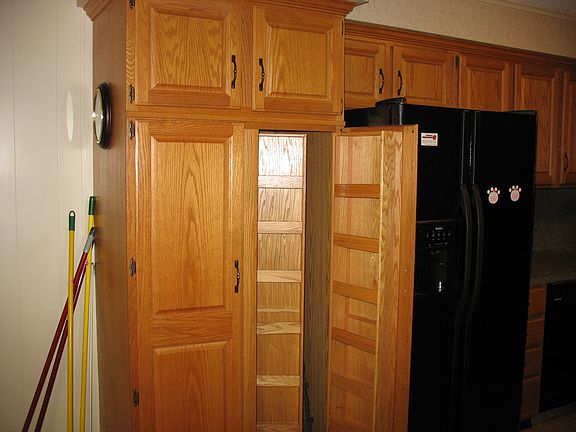 4th image of 1523 McKewen Dr