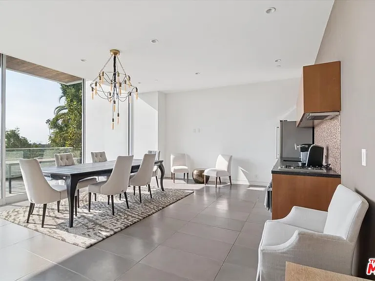 1232 Sunset Plaza Dr — Photo 41
