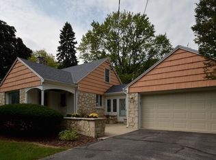 7101 N 107th St, Milwaukee, WI 53224