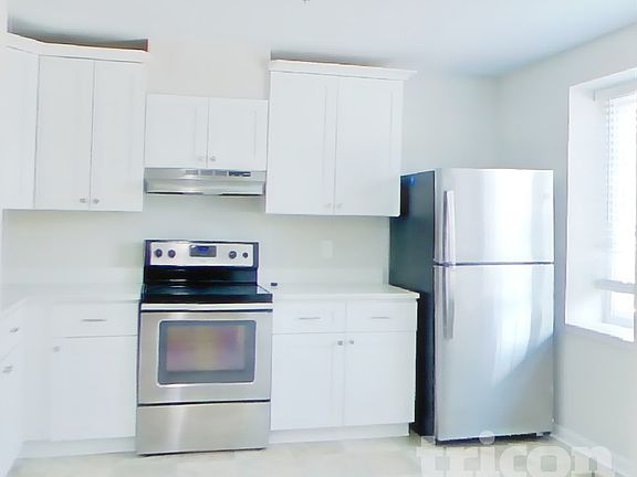 4th image of 50 Hamlet Dr