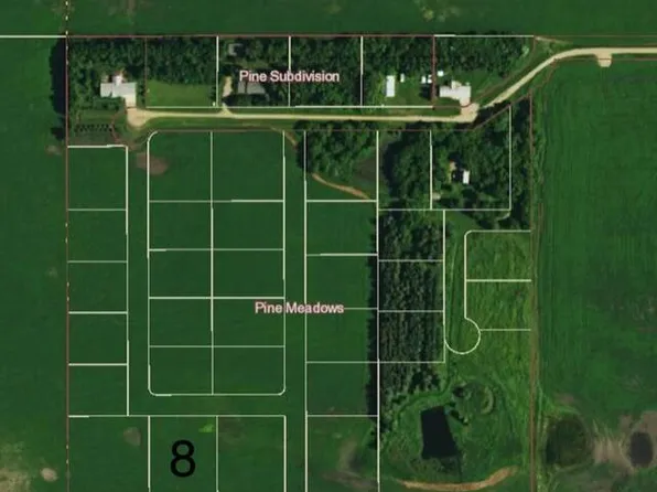 815 Willow Ln, Devils Lake, ND 58301