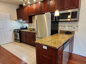 141 Beacon Ave, Jersey City, NJ