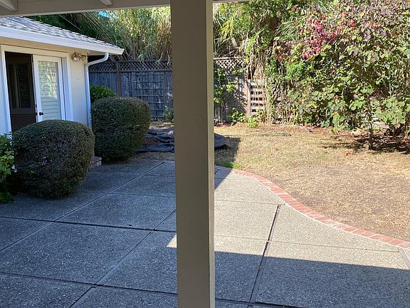 5th image of 522 Santa Clara Ave