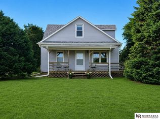 4902 Waverly Rd, Lincoln, NE 68514