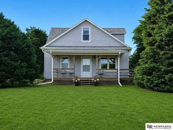 4902 Waverly Rd, Lincoln, NE 68514