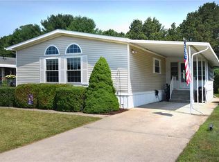 63 Little Pond Rd, South Kingstown, RI 02879