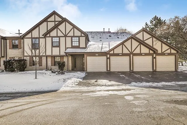 360 Essex Ct #3A photo 1