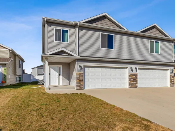 6011 59th St S, Fargo, ND 58104